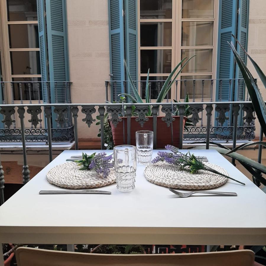 Apartamento Mon Cheri Málaga Buitenkant foto