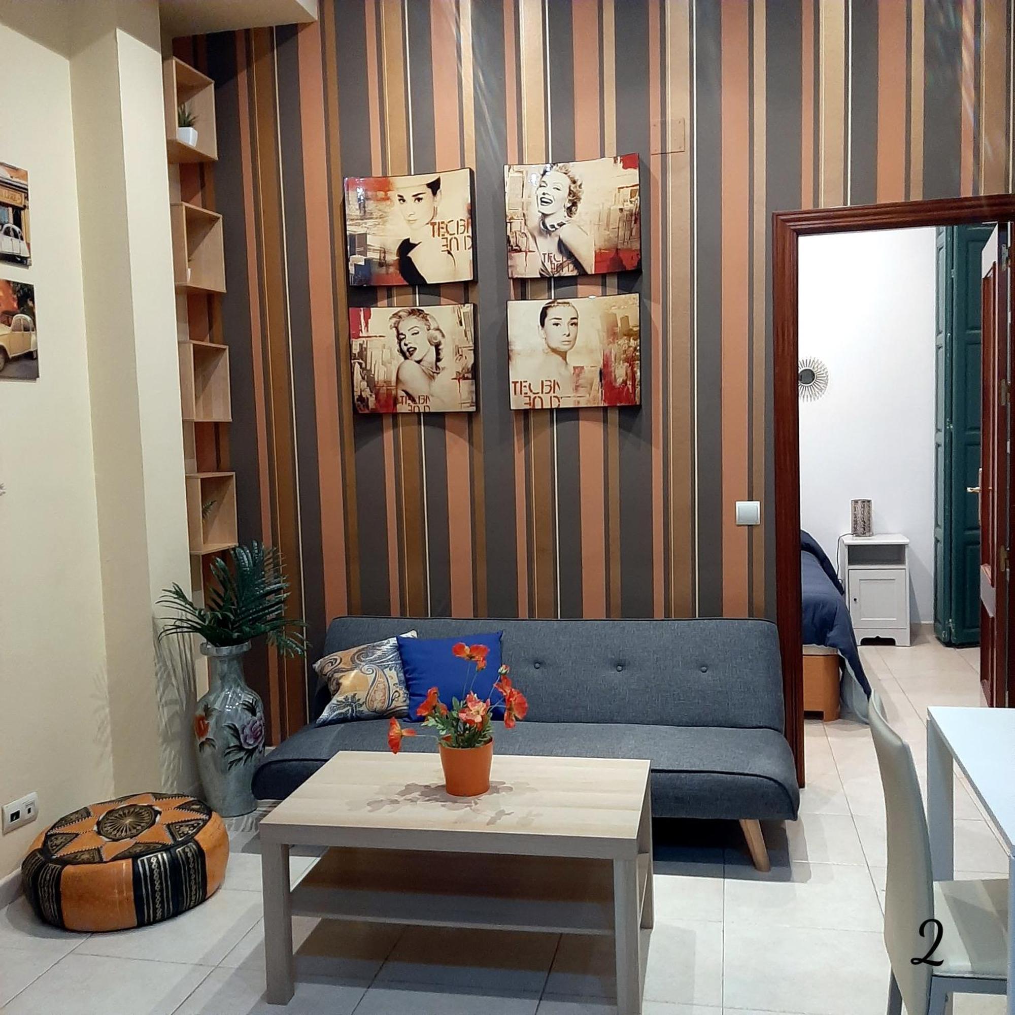 Apartamento Mon Cheri Málaga Buitenkant foto