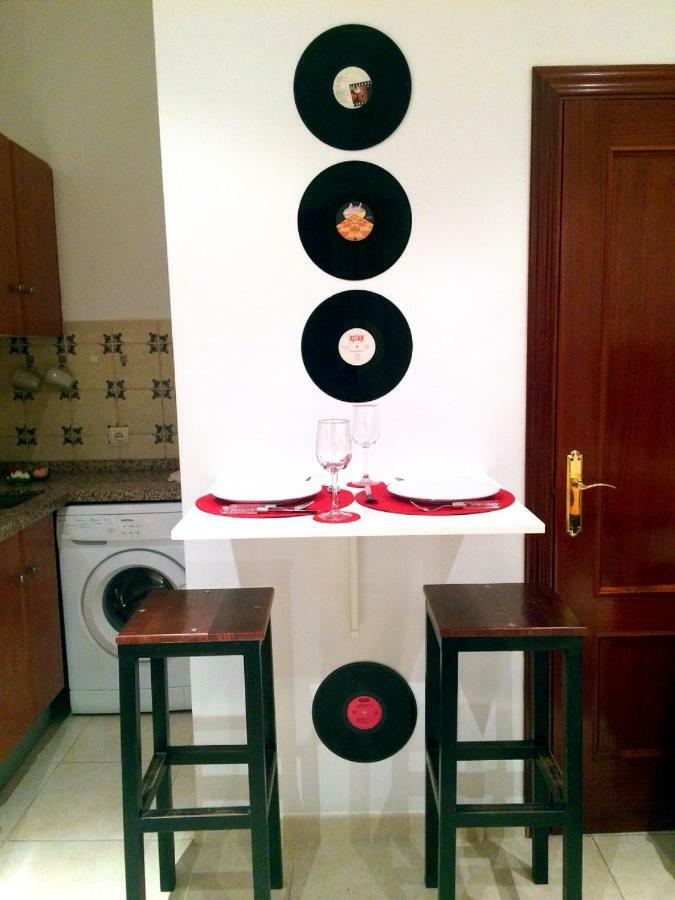 Apartamento Mon Cheri Málaga Buitenkant foto
